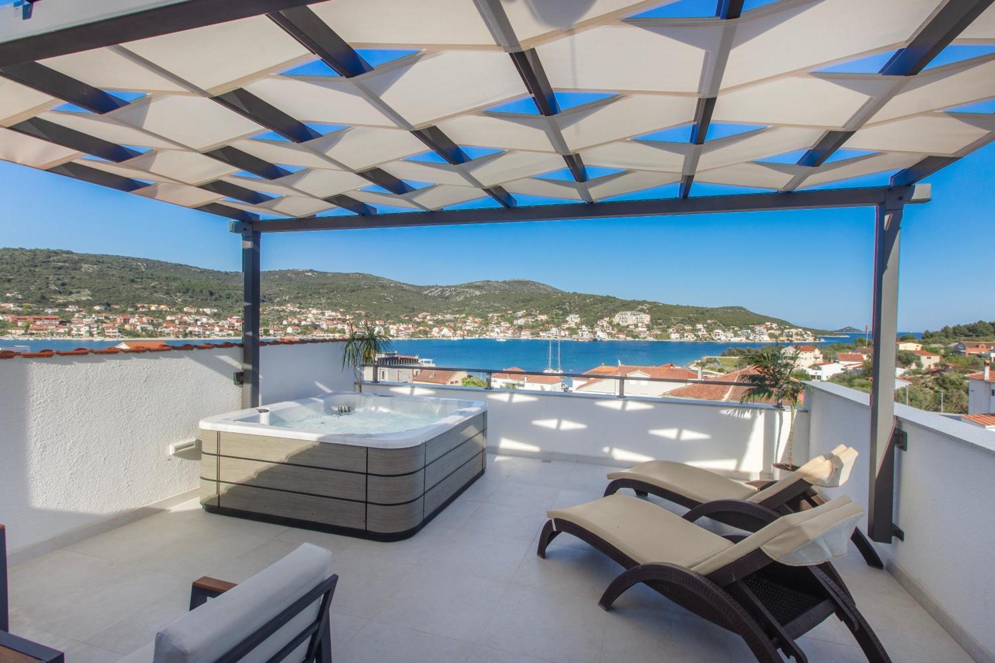 Villa Dalmatian Child With Swimming Pool, Close To The Beach Винишче Экстерьер фото
