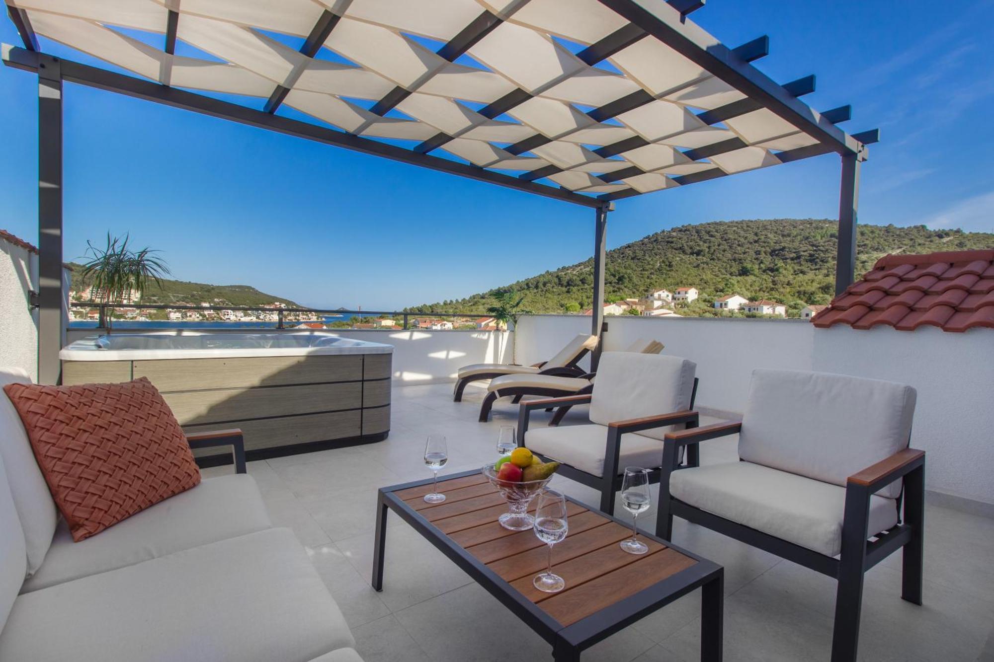 Villa Dalmatian Child With Swimming Pool, Close To The Beach Винишче Экстерьер фото